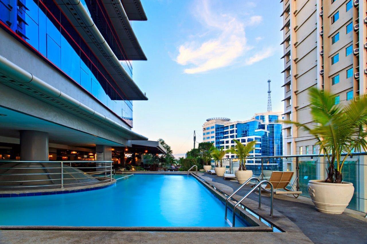 Cebu Parklane International Hotel Exterior photo